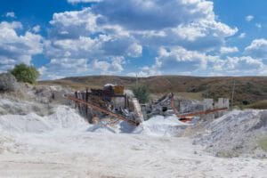 منابع گچ سمنان