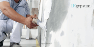 تعمیر دیوار قدیمی با گچکاری